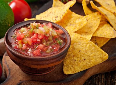 7 Popular Spots With the Best Bottomless Chips and Fresh Salsa