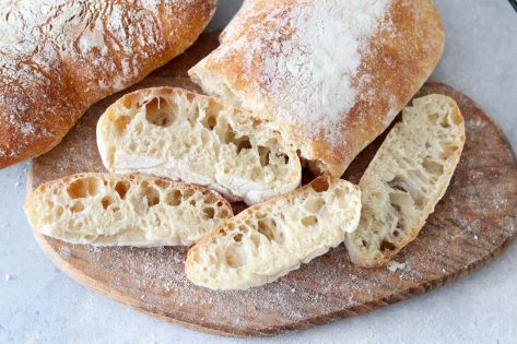 5 Chains With Unlimited Warm Breadsticks