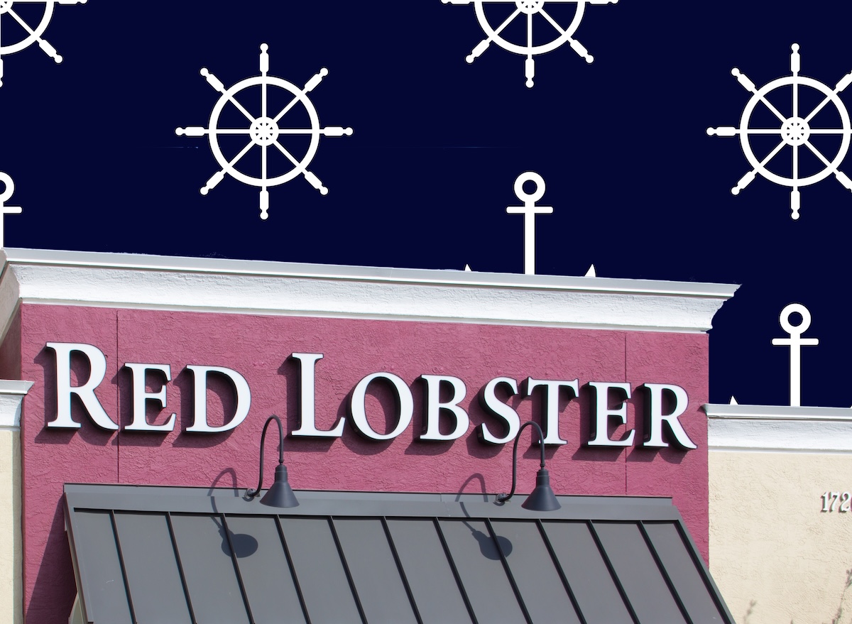 5 Chains With Flounder and Hushpuppies