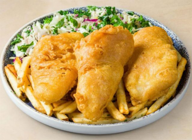 5 Restaurant Chains Shoppers Say Have the Best Fried White Fish