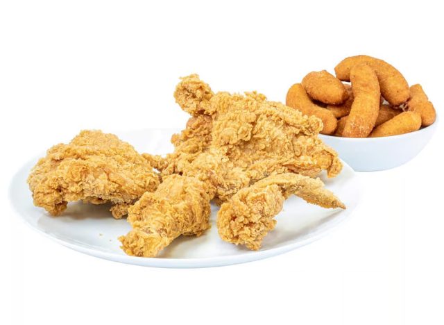 Smithfield's Chicken 'N Bar-B-Q 4 Piece Chicken Only Box