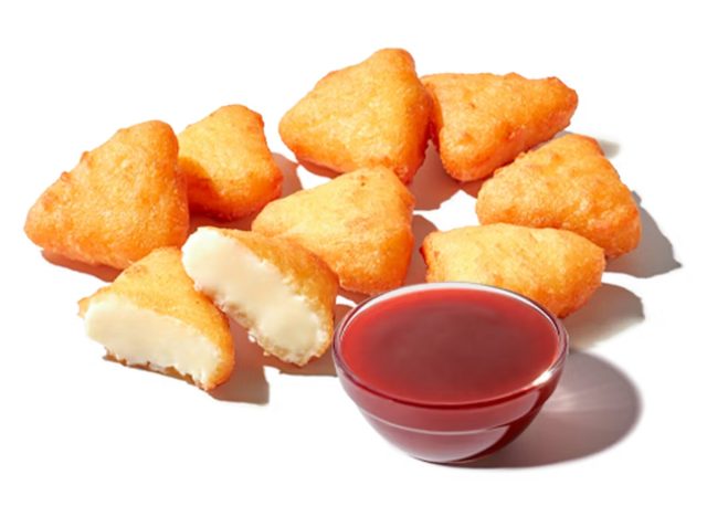 Zaxby's Fried Cheesecake Bites with Strawberry Sauce
