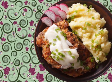 5 Chains With the Biggest Chicken Fried Steak