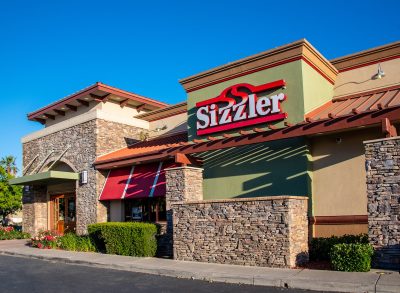 5 Steakhouse Dinners Under $25 That Feel Expensive