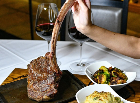 5 Steakhouse Chains With the Best Tomahawks