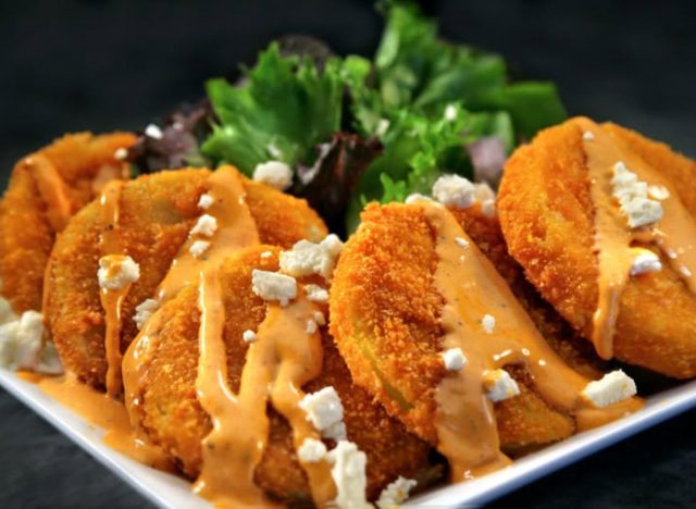 4 Chain Restaurants With the Best Fried Green Tomatoes, According to Chefs
