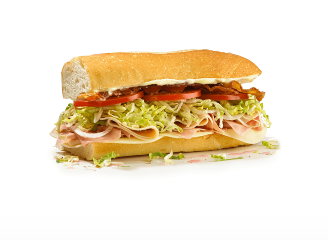 6 Restaurant Chains With the Best Turkey Bacon Clubs, According to Diners