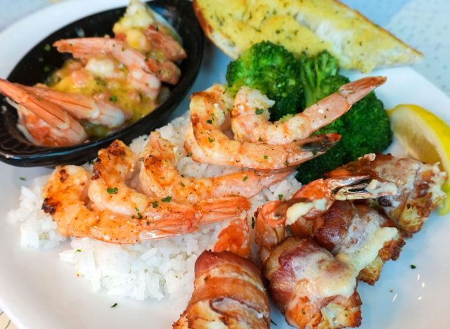 Joe's Crab Shack The Broiled Seafood Platter