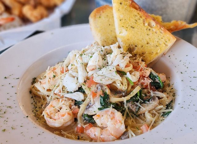 Joe's Crab Shack Crab and Shrimp Pasta