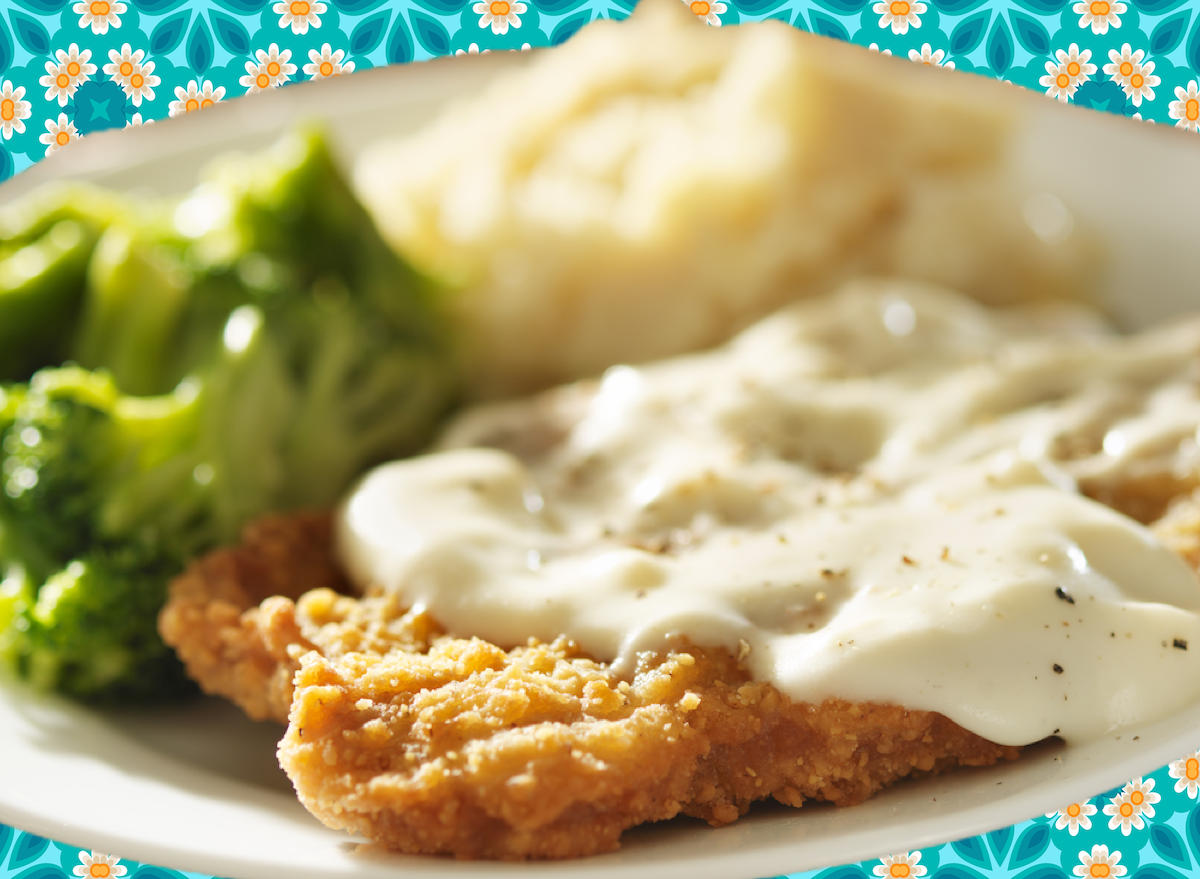 5 Best Chicken Fried Steak Dinners at Chains, According to Diners