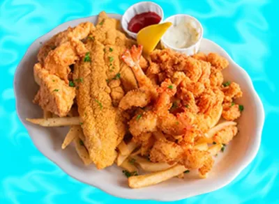 5 Chain Restaurants With the Best Seafood Platters, According to Chefs