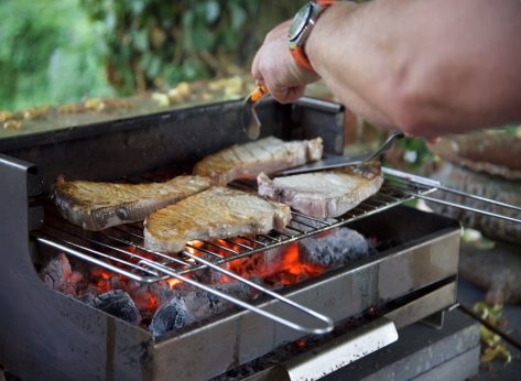 5 Best Fish for Grilling, Say Chefs