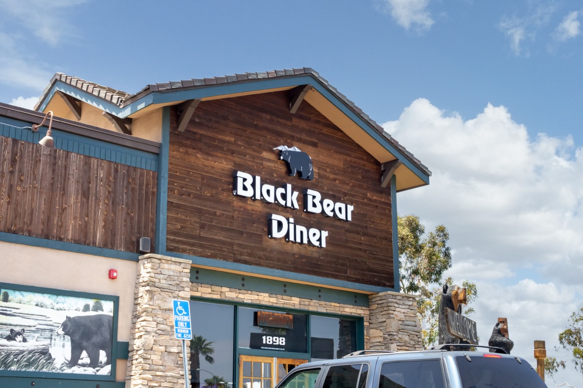 7 Best Family Restaurant Chains in America, According to Diners