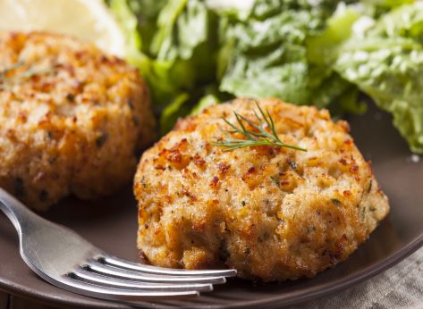 5 Best Frozen Crab Cakes, According to Shoppers