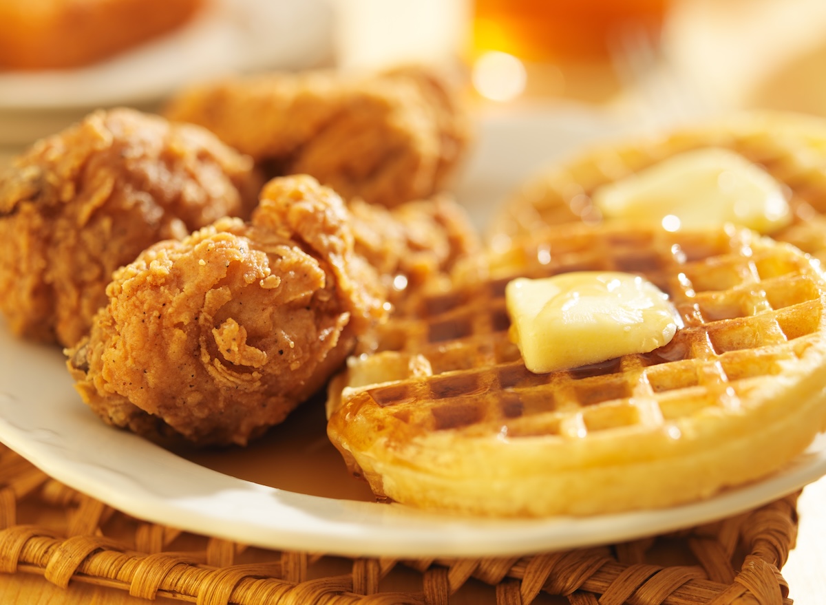 5 Restaurant Chains With the Best Blue-Plate Specials, According to Diners