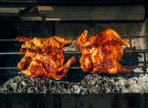 5 BBQ Chains With the Best Smoked Chicken