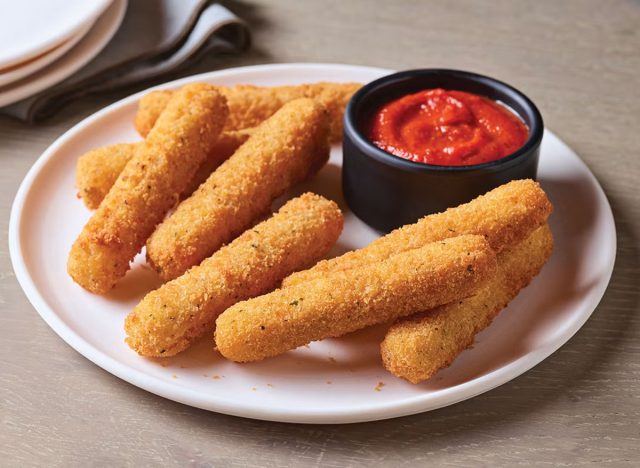 Applebee's Mozzarella Sticks