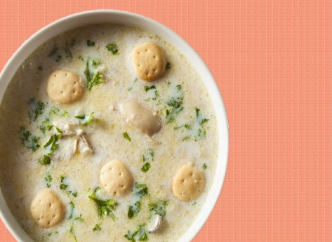 5 Restaurant Chains With the Best New England Clam Chowder, According to Diners