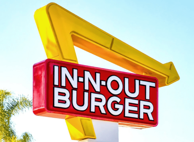 5 Fast-Food Chains With the Best Drive-Thru Service, According to Diners