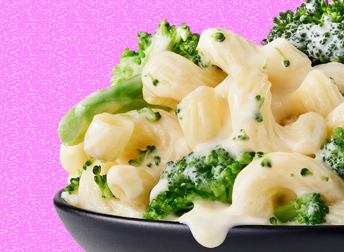 Broccoli mac and cheese