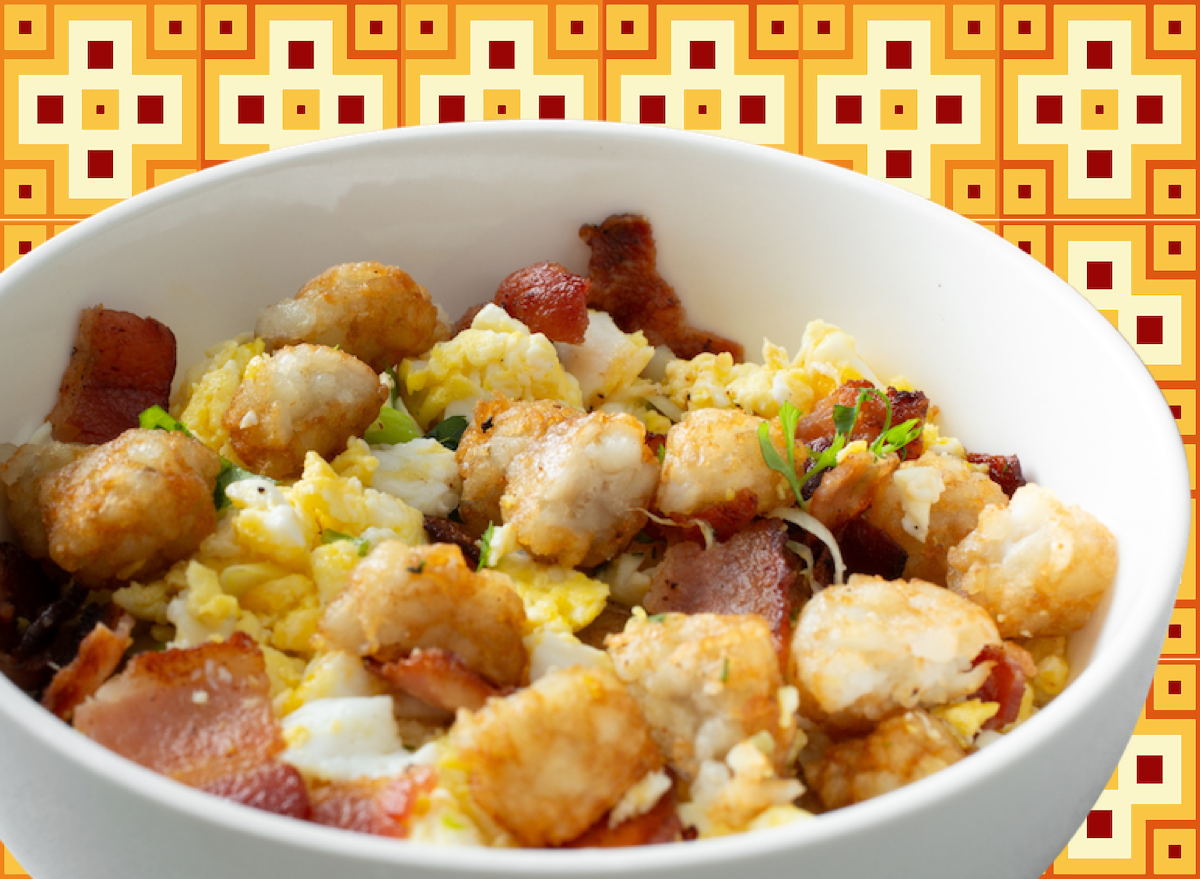 5 Restaurant Chains with the Best Breakfast Power Bowls, According to Chefs