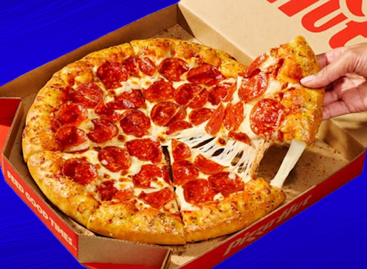 5 Pizza Chains With the Best Stuffed Crust, According to Diners