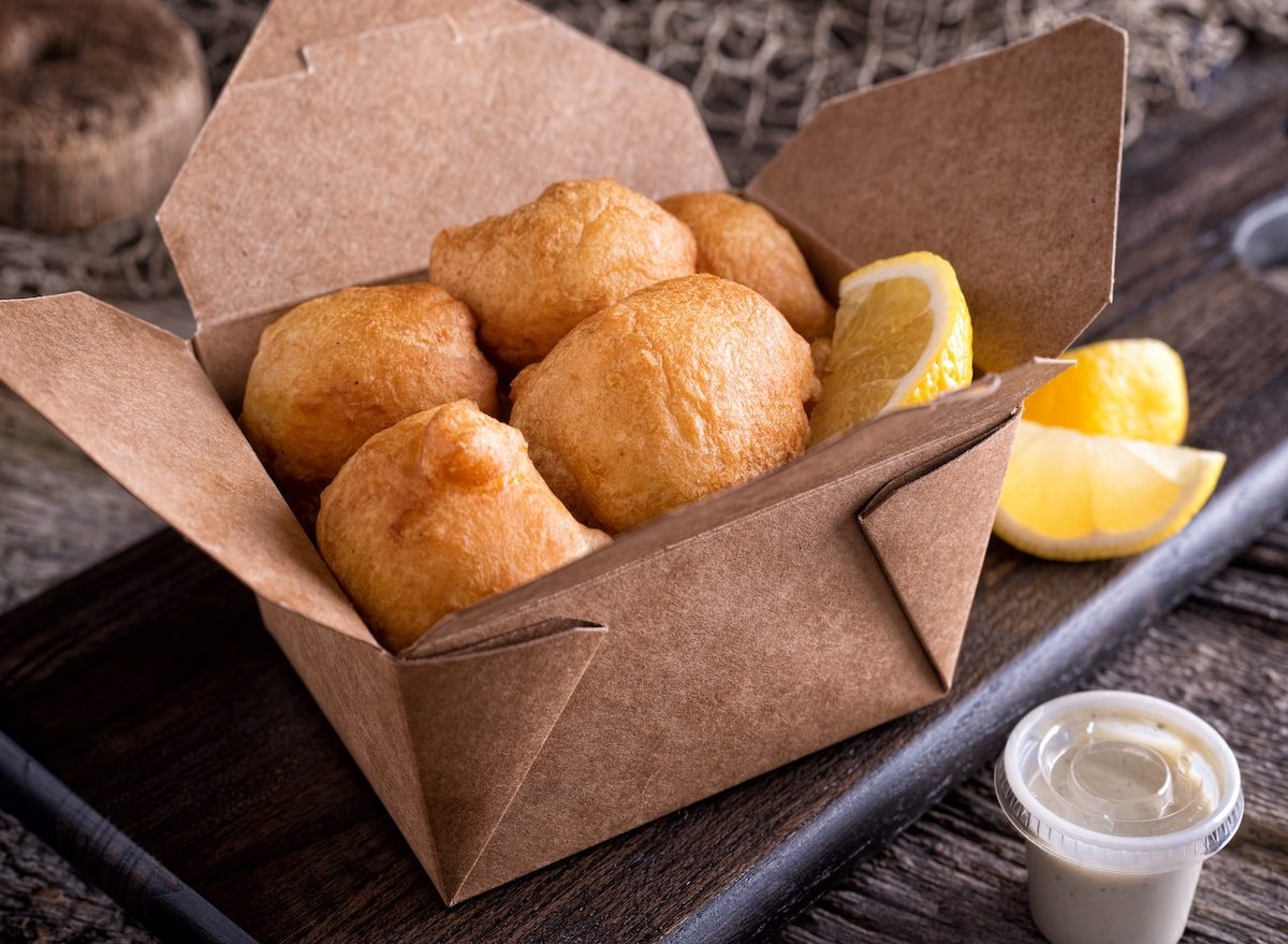4 Restaurant Chains With the Best Clam Cakes