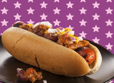 5 Best Store-Bought Chilis For Chili Dogs