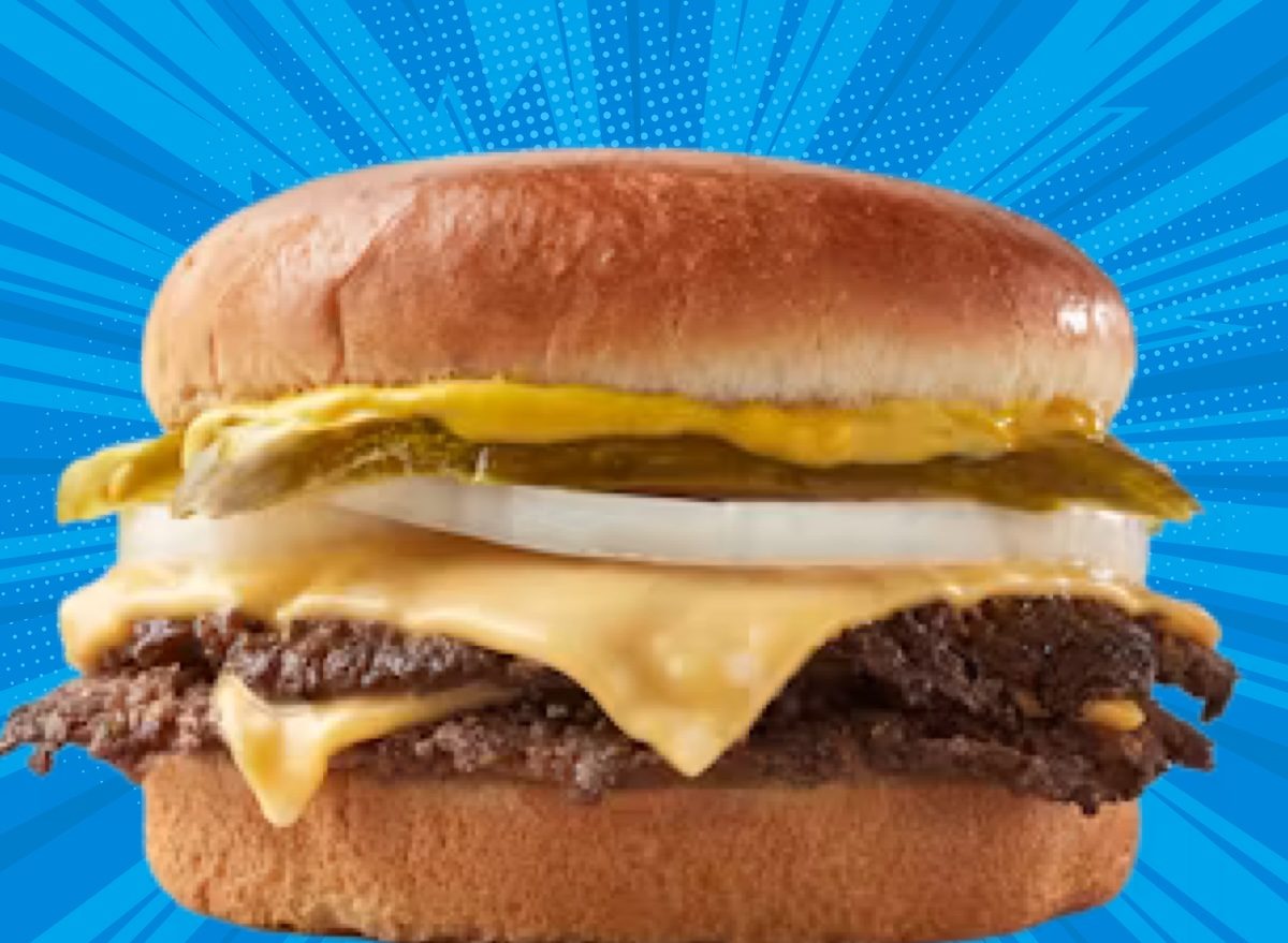 7 Restaurant Chains That Cook Burgers Fresh to Order