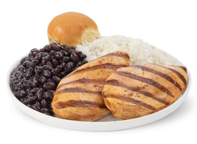 2 Chicken Breasts Platter – Rice & Beans
