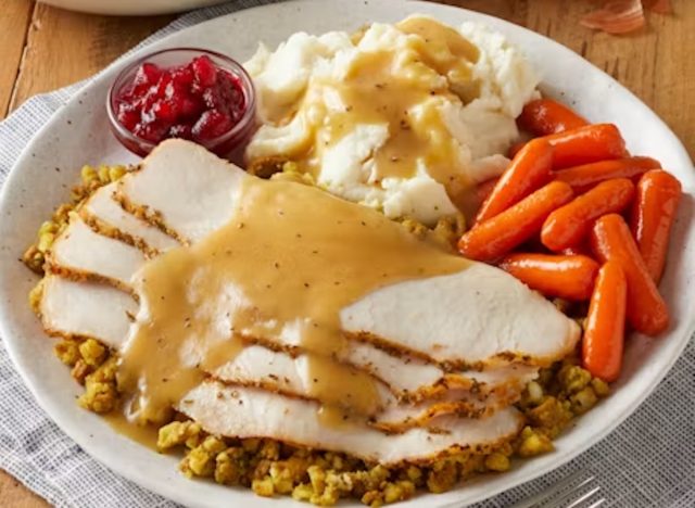 5 Restaurant Chains With the Best Roast Turkey and Stuffing, According to Diners