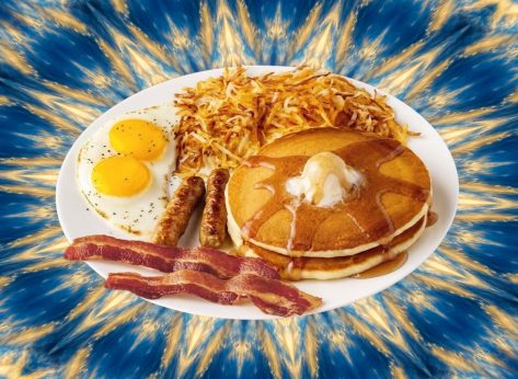 5 Chain Restaurants That Do Breakfast for Dinner Best, According to Chefs