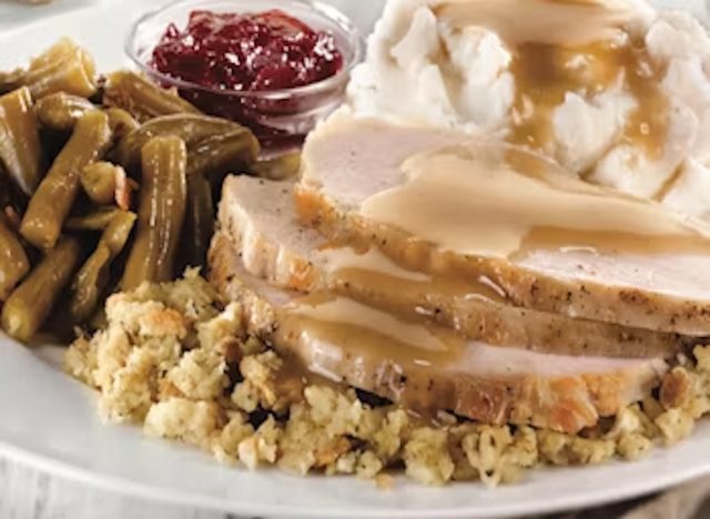 5 Restaurant Chains With the Best Roast Turkey and Stuffing, According to Diners