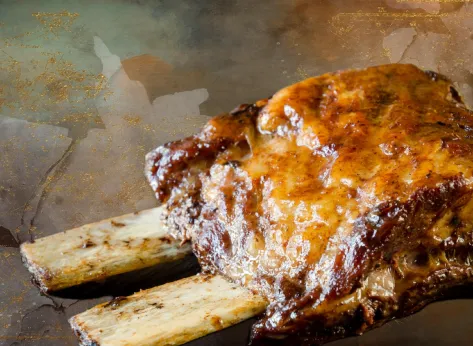 5 Restaurant Chains With Short Ribs That Fall Apart at the Touch of a Fork, According to Diners