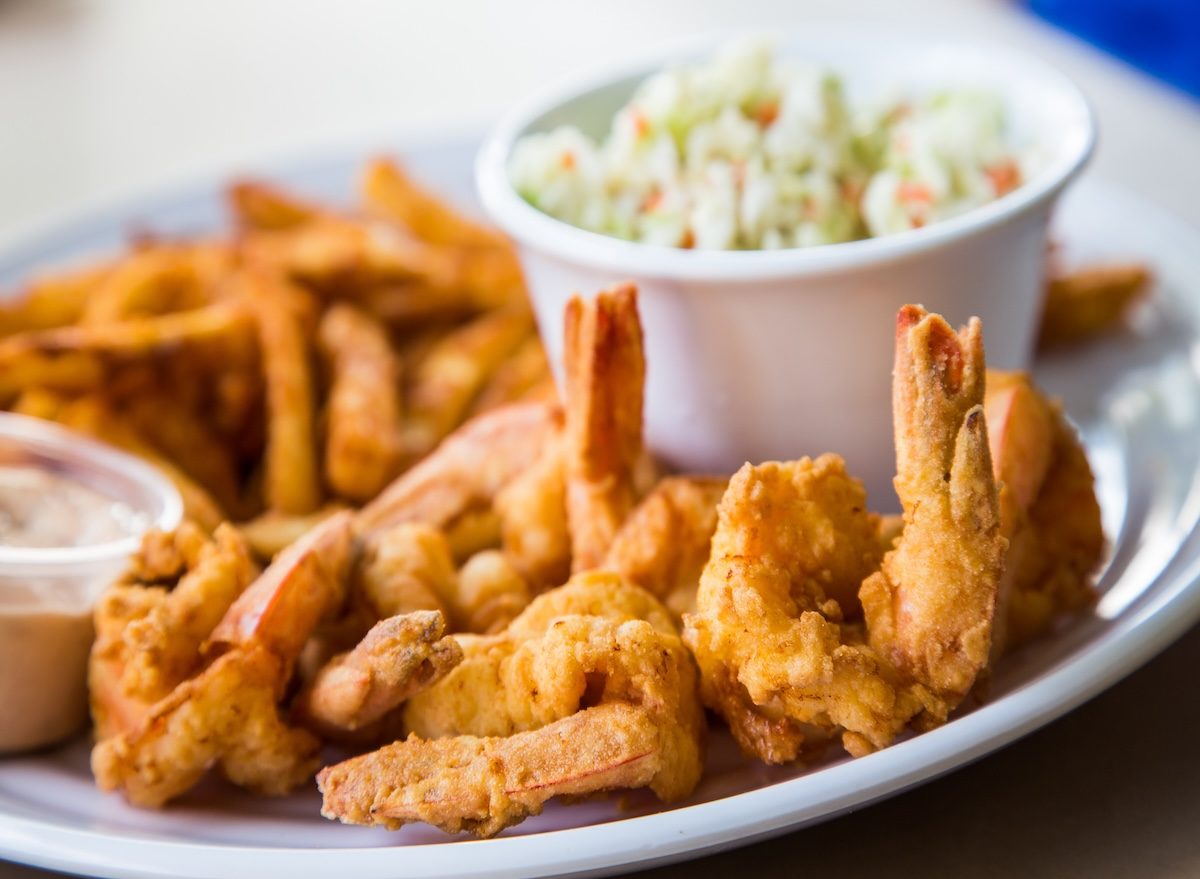 5 Restaurant Chains With the Best Fried Shrimp and Coleslaw, According to Diners