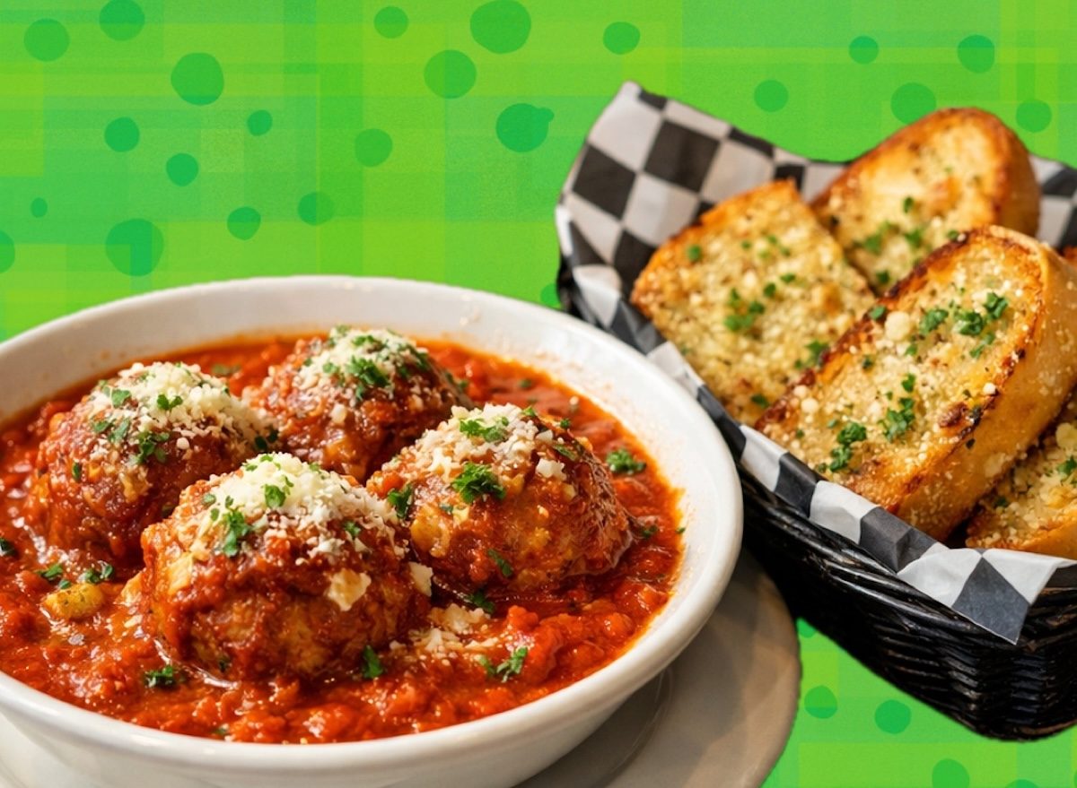 Meatballs garlic bread
