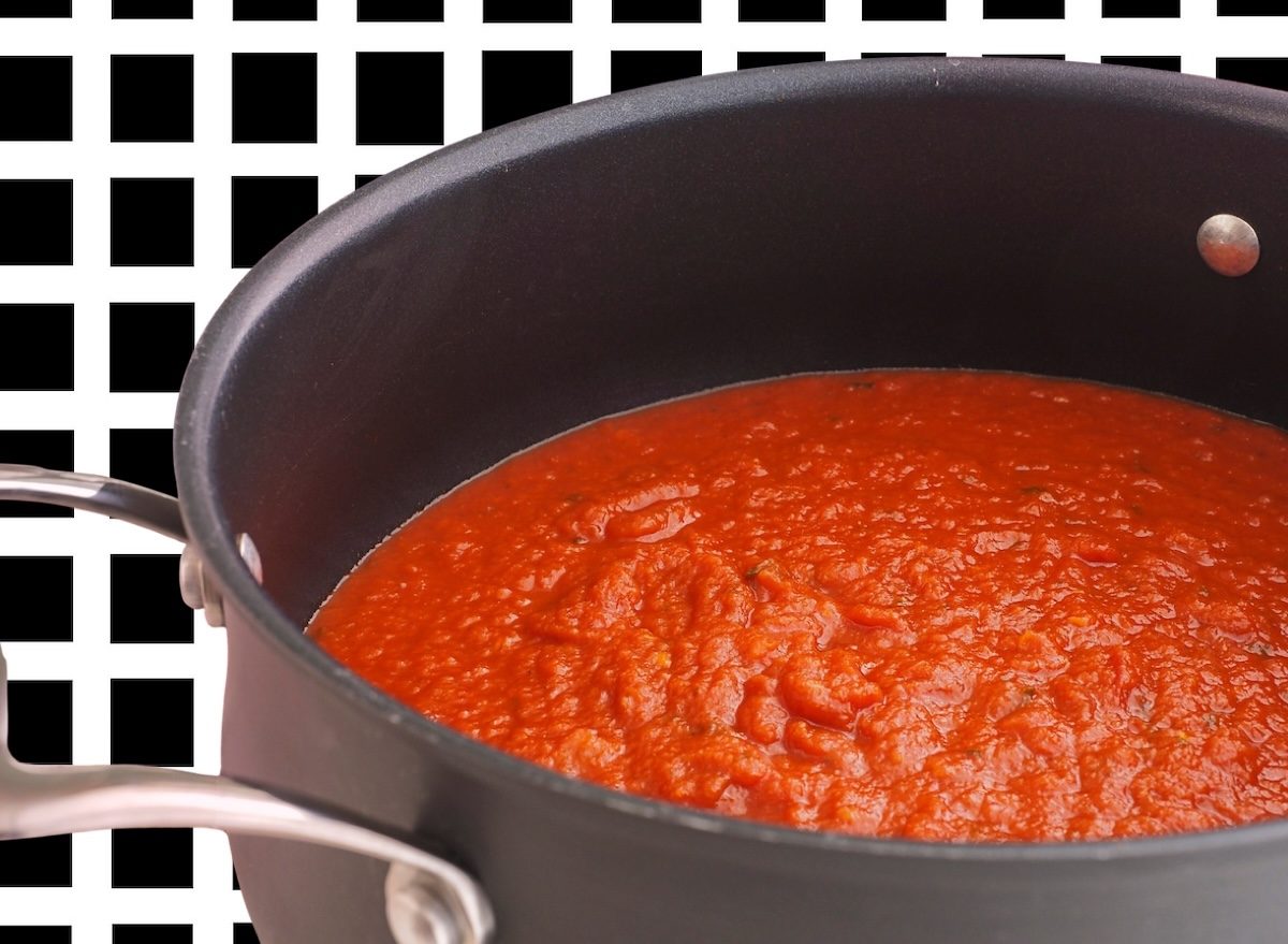 Pot of marinara