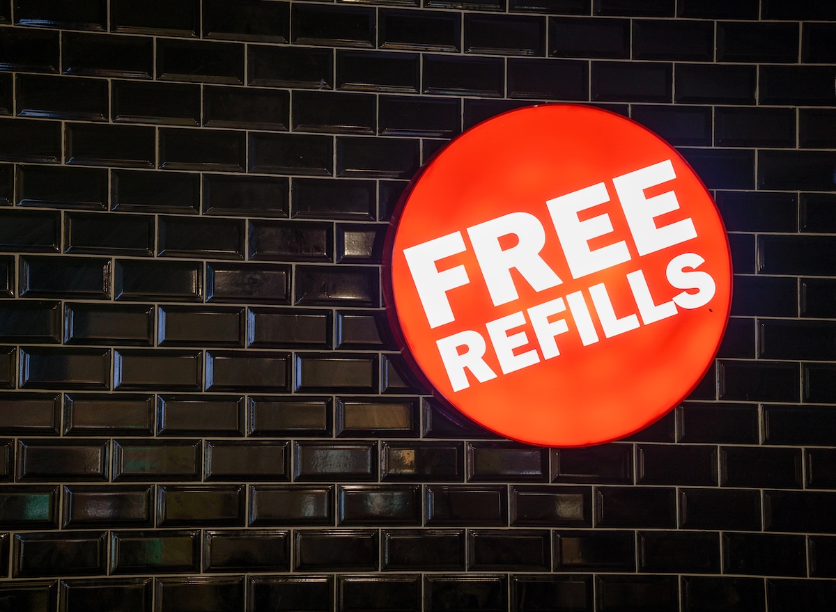 5 Restaurant Chains That Still Offer Free Refills, According to Diners