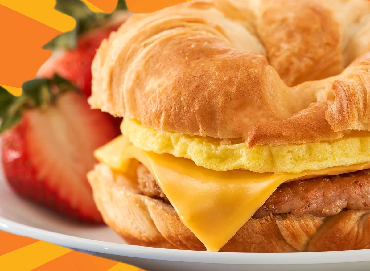 7 Frozen Breakfasts That Taste Like a Restaurant Breakfast, According to Shoppers