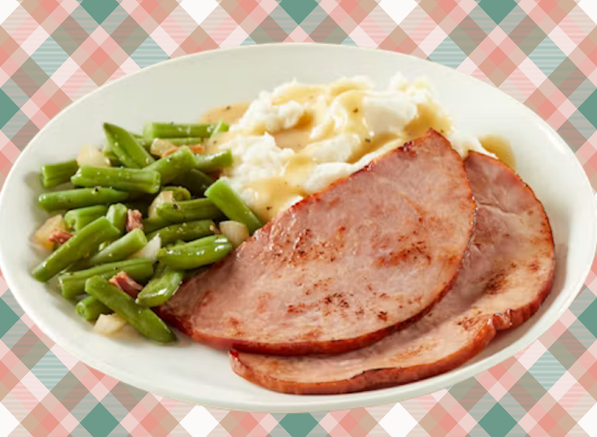 5 Best Country-Cooking Restaurant Chains in America, According to Diners