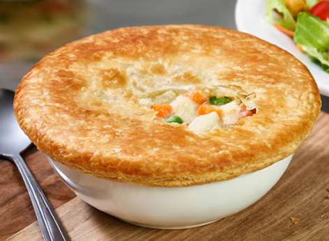 5 Restaurant Chains With the Best Turkey Pot Pie and Chicken Pot Pie, According to Diners
