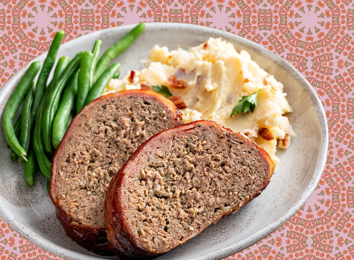 4 Restaurant Chains With the Best Meatloaf & Mashed Potatoes, According to Chefs