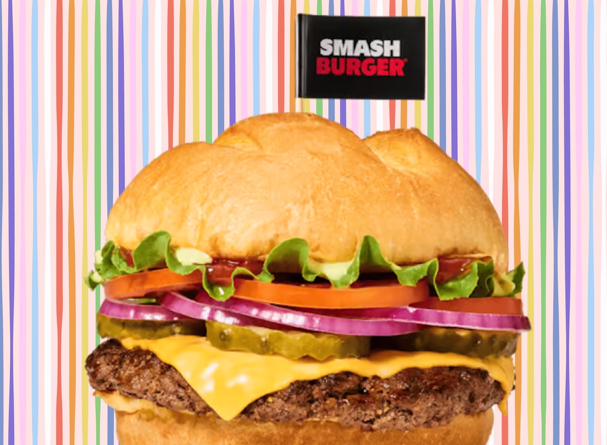 4 Restaurant Chains With the Best Diner-Style Smash Burgers, According to Chefs