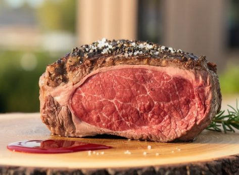 5 Steakhouse Chains With the Best Prime Rib and Onion Rings, According to Diners