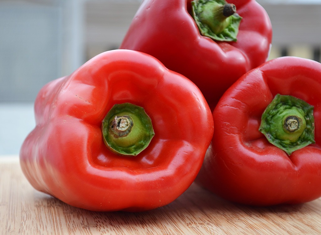 anti-depression foods - red peppers