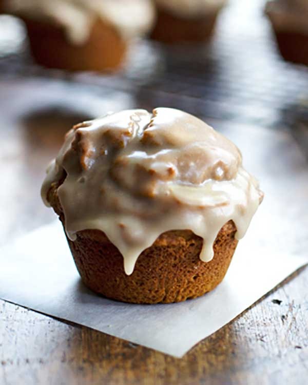 maple glazed pumpkin muffins