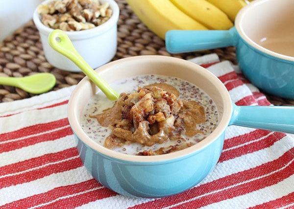QUINOA CEREAL WITH CARAMELIZED BANANAS