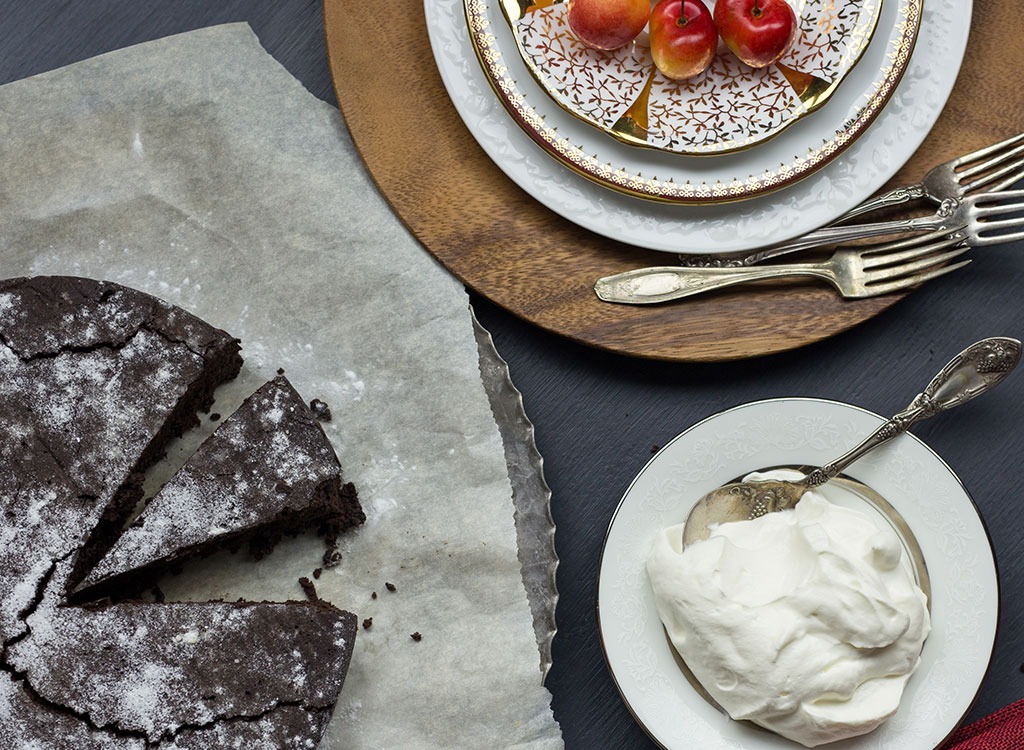 Prepare for nutrition flourless chocolate cake