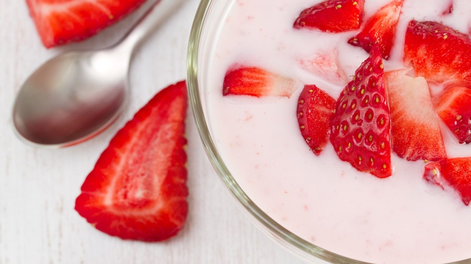 9 Best Yogurt Brands for Weight Loss | Eat This, Not That!