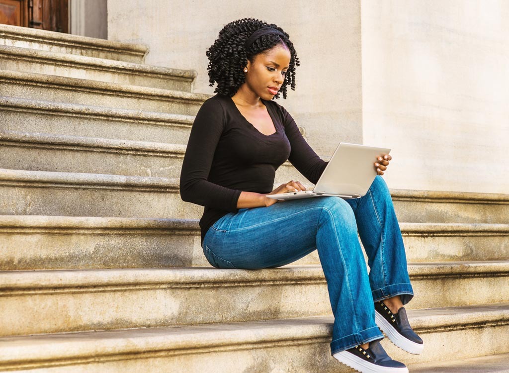 women v neck computer